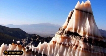 از بزرگ‌ترین و فعال‌ترین و زیباترین گنبدهای نمکی ایران