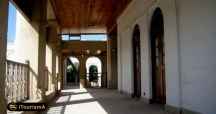 Kazeruni Mansion