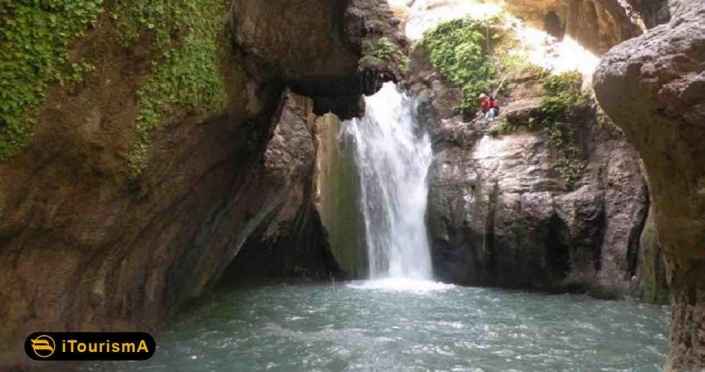 Tang-e Tamoradi Waterfall