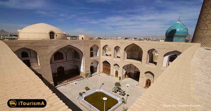 مسجد و منار علی بر اساس طرح مساجد چهار ایوانی