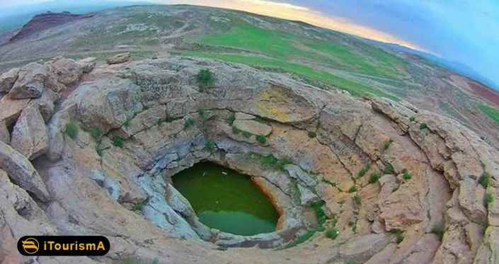 گراب، چشمه ای حاوی مواد معدنی است که برای درمان بیماری های خاص مفید می باشد