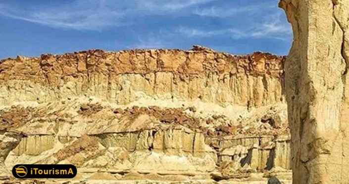 لشتان، قلعه ای باستانی در نزدیکی بندر لنگه است که با مصالح بوم آورد ساخته شده است