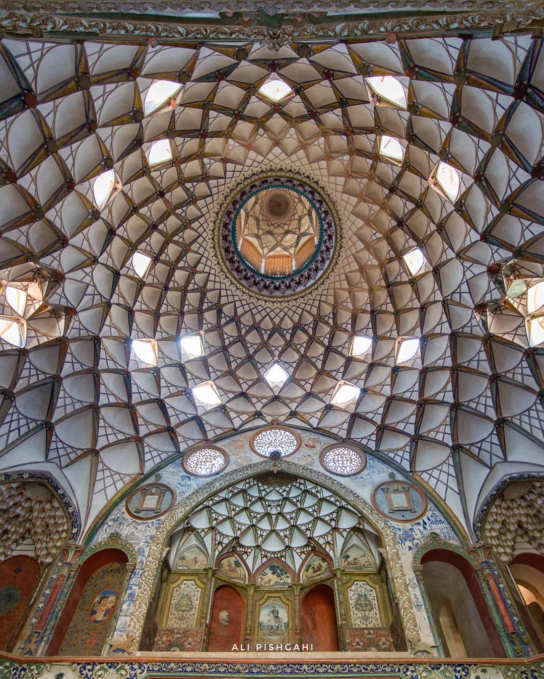 خانه بروجردی ها