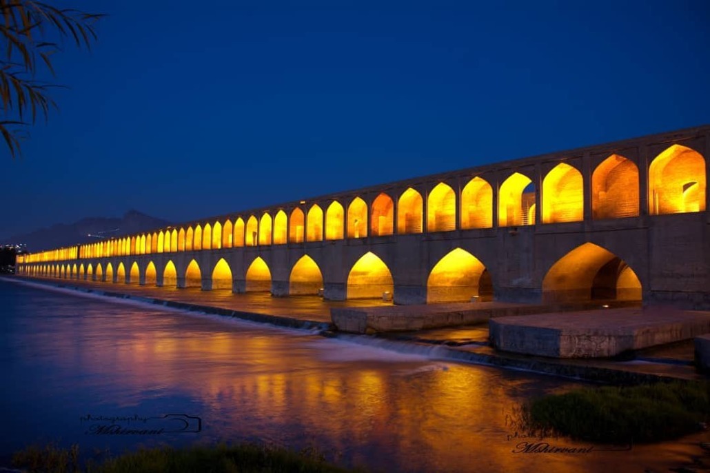 سی و سه پل اصفهان