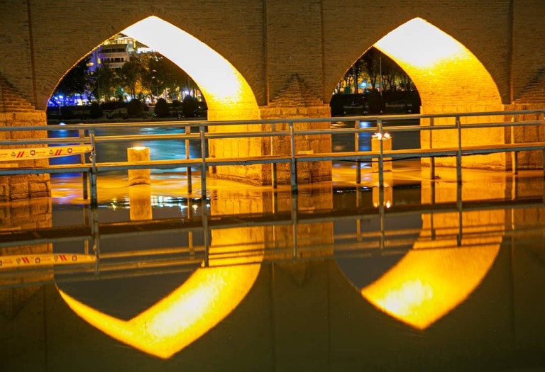پل چوبی