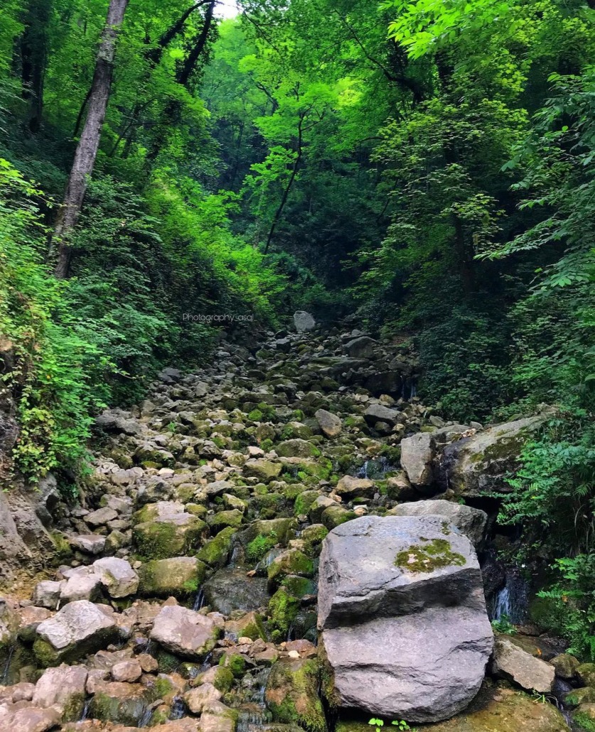 آبشار آب پری